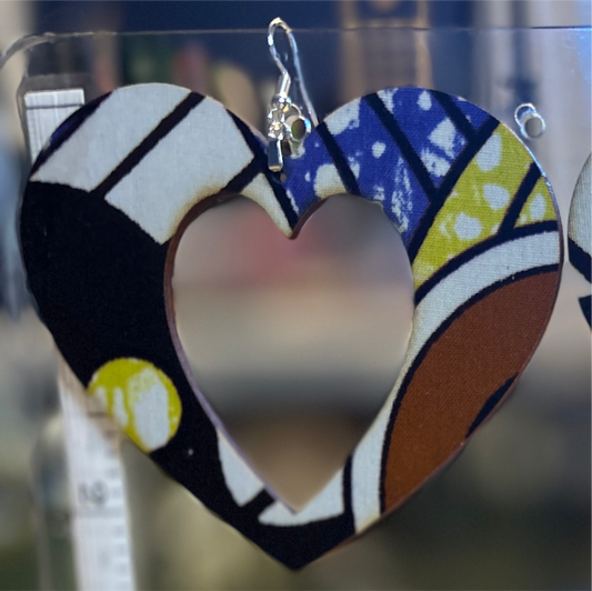 COLOR-425 Large Size Lightweight Wooden Heart Design Earrings Hypoallergenic Statement Piece (Approximately 80mm)